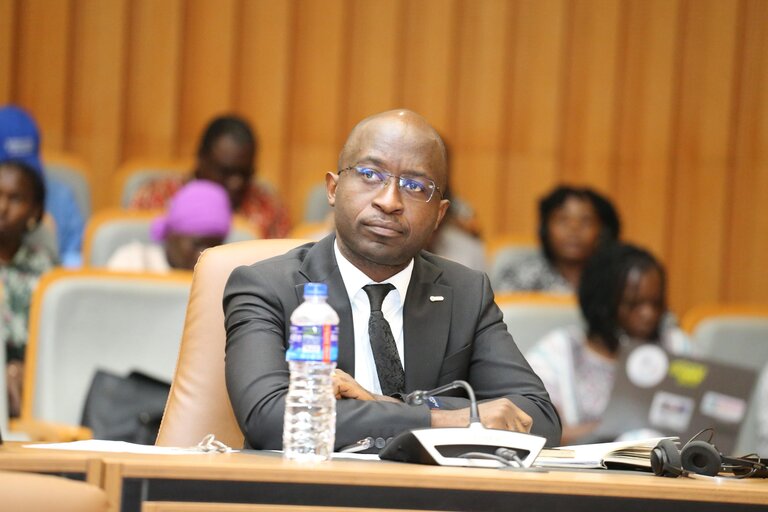 83ème OS de la CADHP : Déclaration d’IHRDA et du CDFDH sur les lois répressives et autres violations des droits de l’homme en Afrique